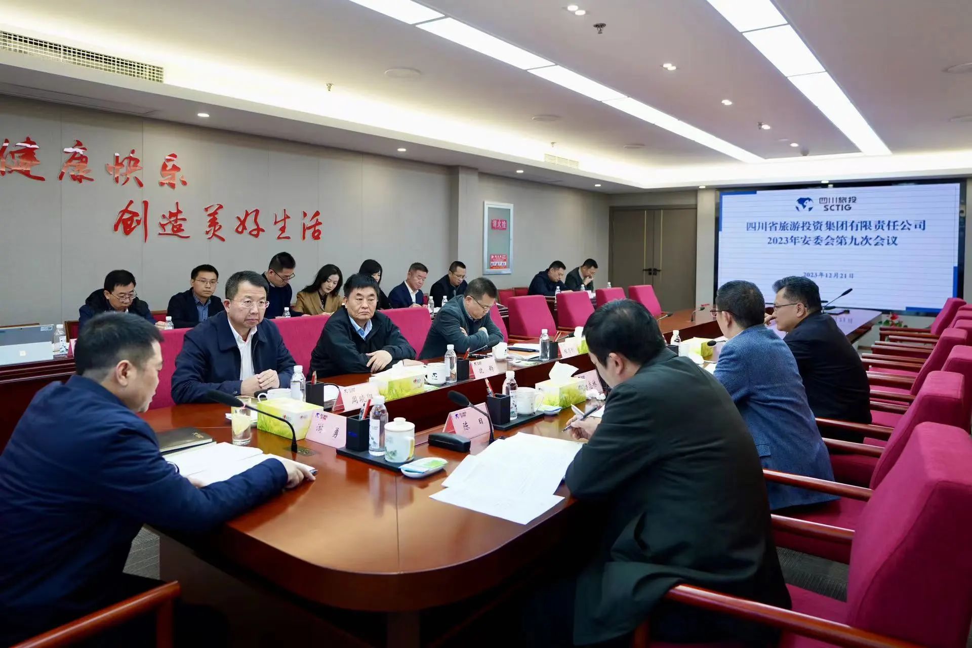 61b2a2f9-98bf-47fa-8202-b4c39e0628c7